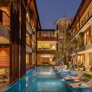 Hotel Mokko Batubelig, Canggu
